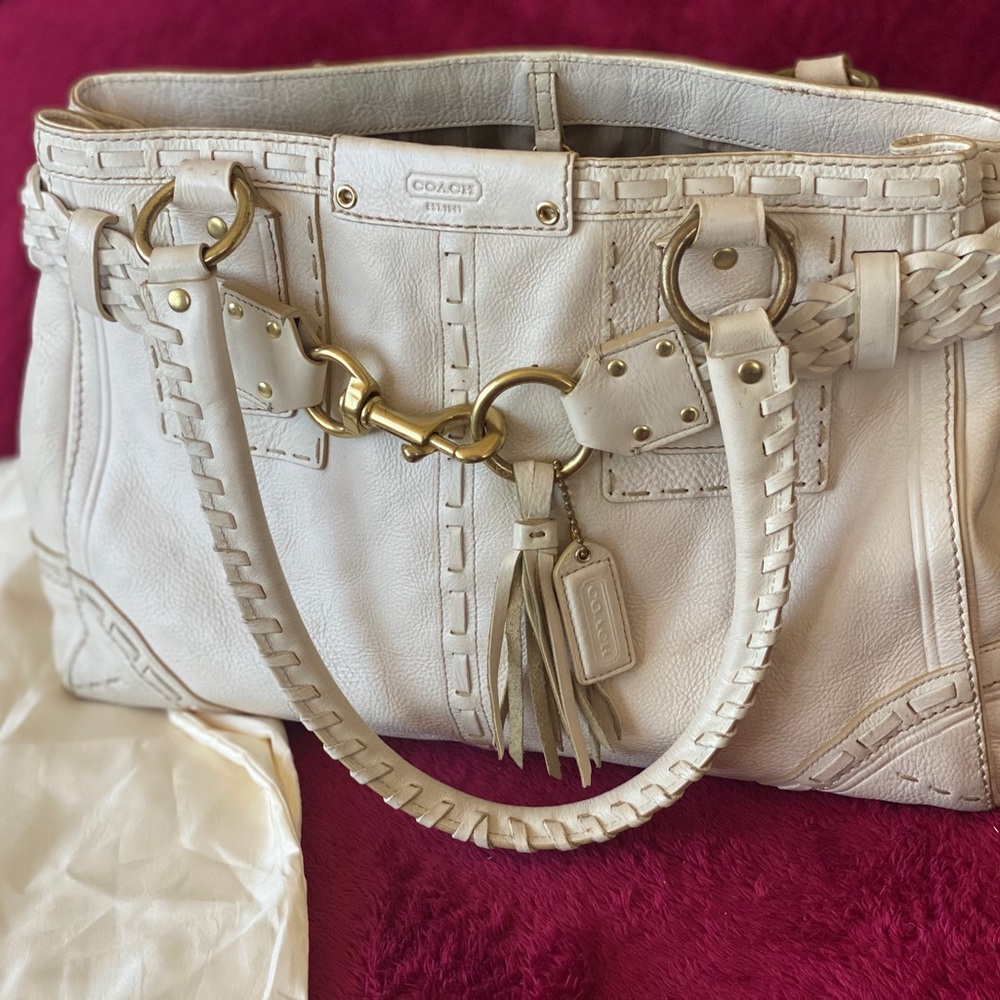 Coach leather tote authentic